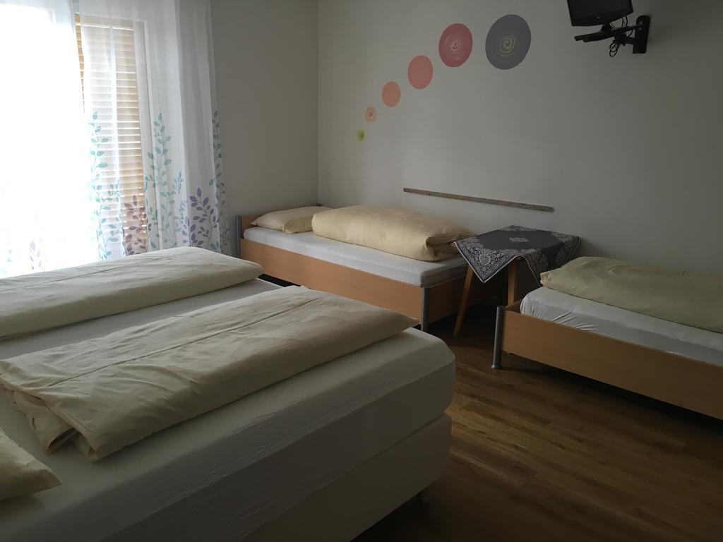 Burgfrieden Hotel Sterzing Buitenkant foto