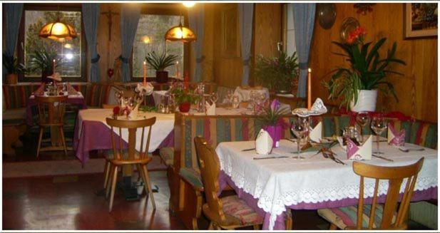 Burgfrieden Hotel Sterzing Buitenkant foto