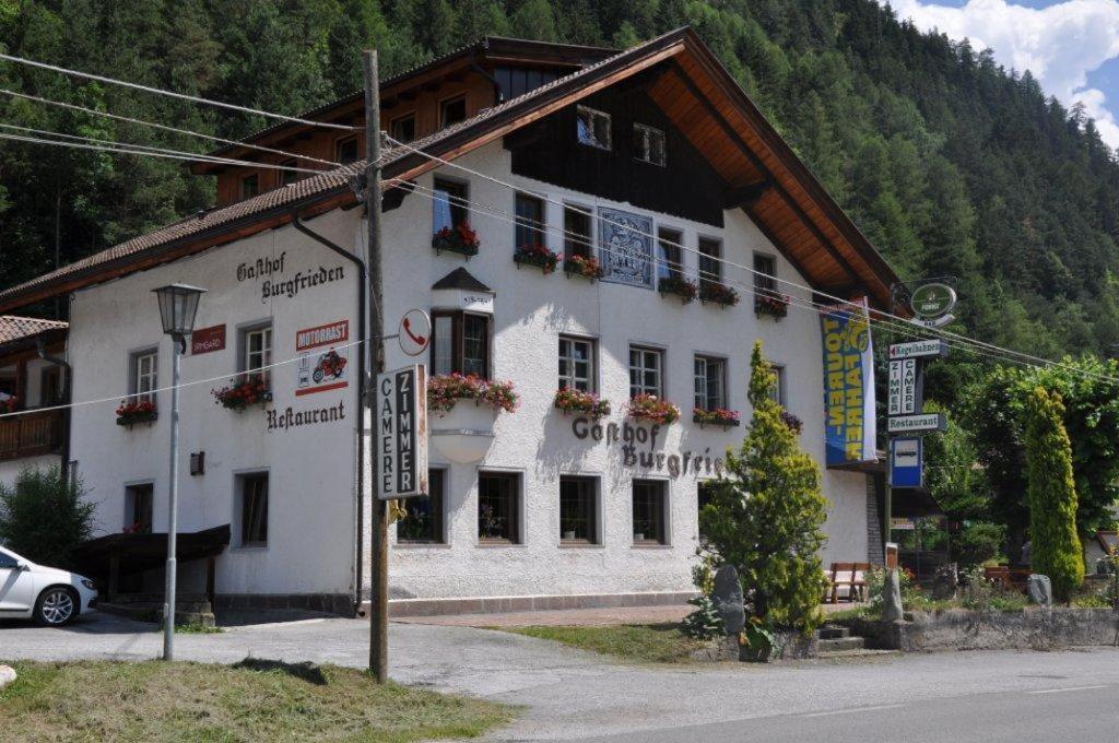 Burgfrieden Hotel Sterzing Buitenkant foto