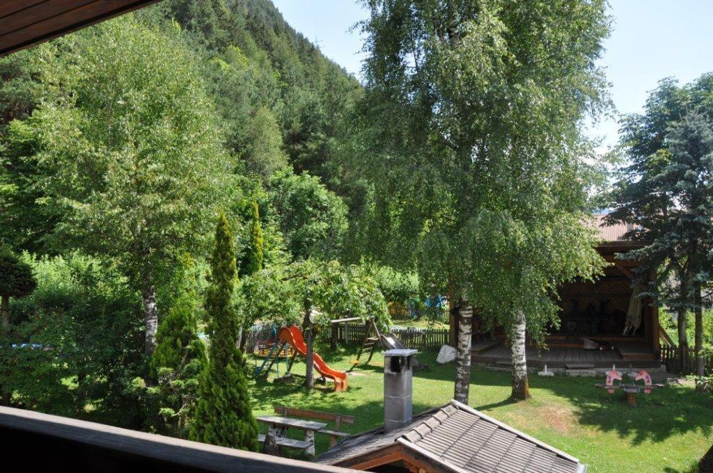 Burgfrieden Hotel Sterzing Buitenkant foto
