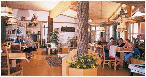 Burgfrieden Hotel Sterzing Buitenkant foto
